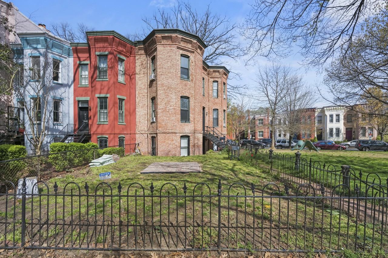 820 N Carolina Ave Se #2 - Photo 3 of 22