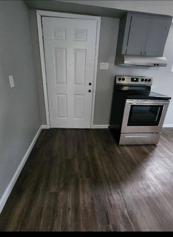 1208 Sabinas St - Photo 2 of 9