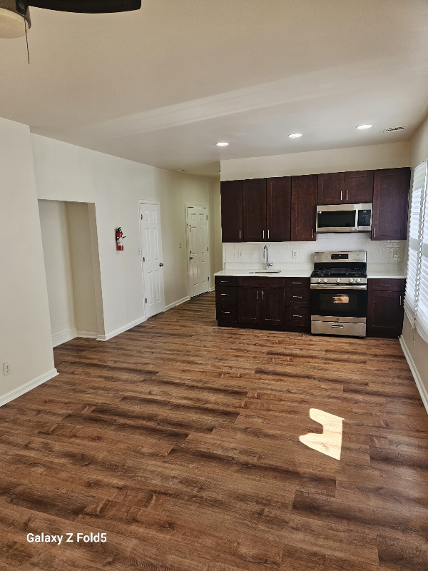 424 Leslie Street #2 - Photo 2 of 12