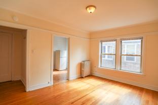 3349 W Ainslie St #1 - Photo 1 of 1