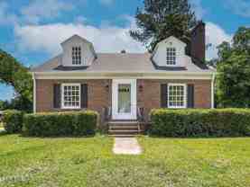 631 Park Ave - Photo 1 of 1