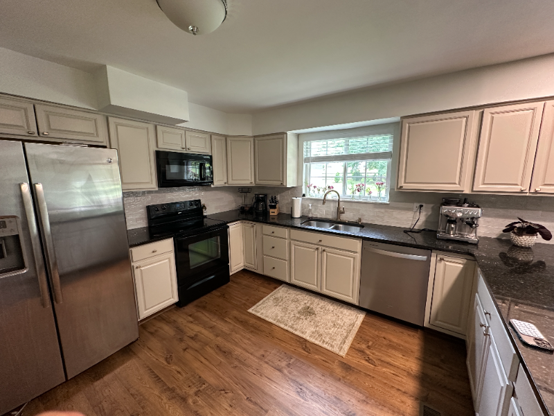 3155 S Whitetree Cir - Photo 3 of 15