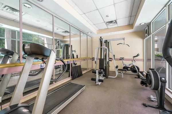 9603 Manchester Drive #1402 - Photo 4 of 9