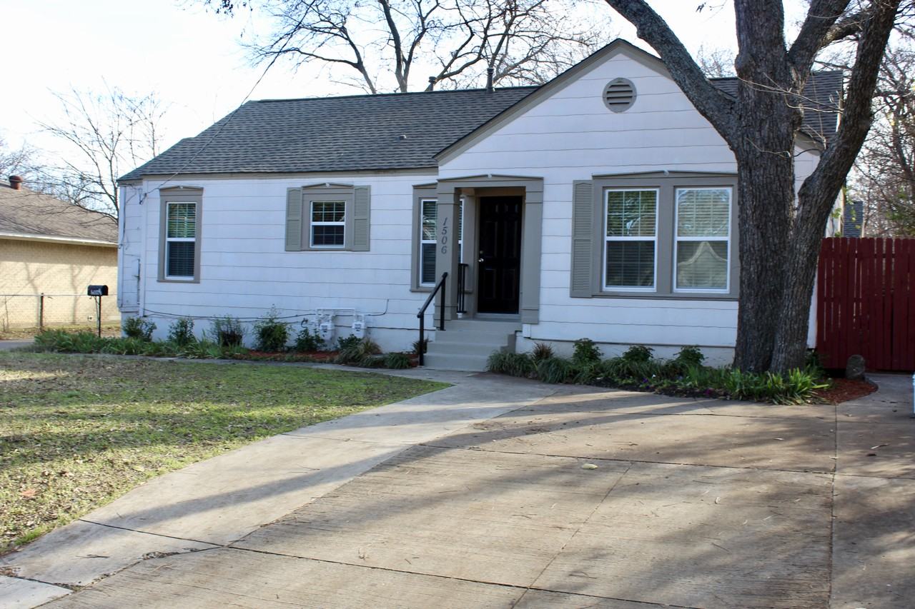 1506 15th Pl #NA - Photo 2 of 31