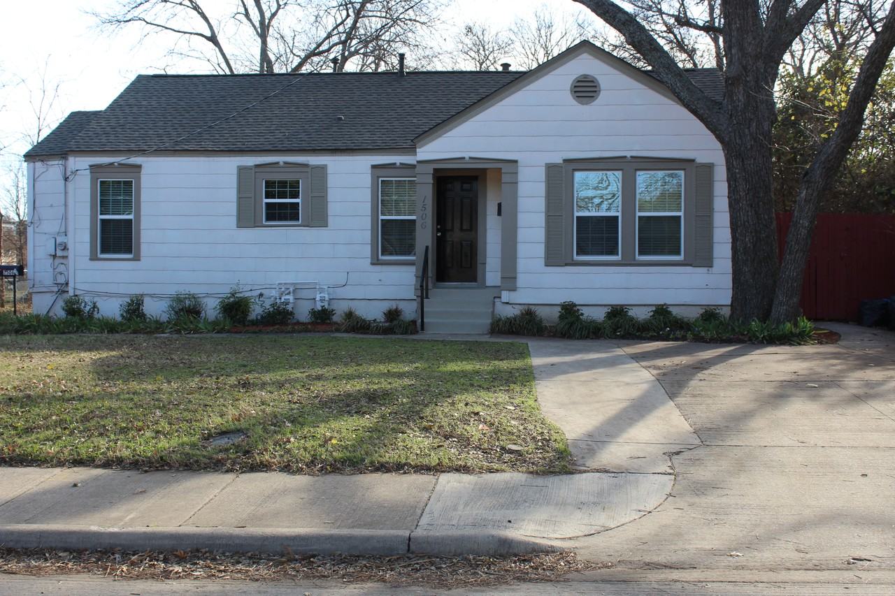 1506 15th Pl #NA - Photo 3 of 31