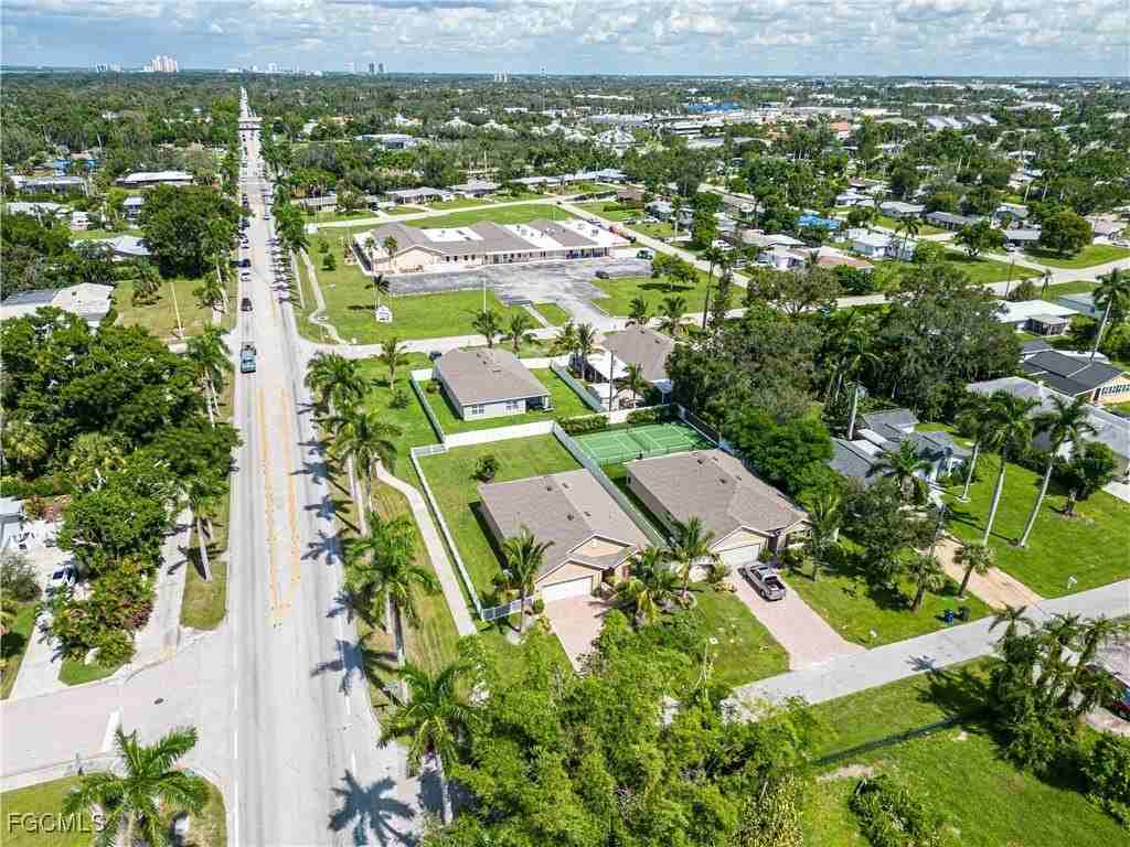 1401 Fountain Ave - Photo 4 of 25