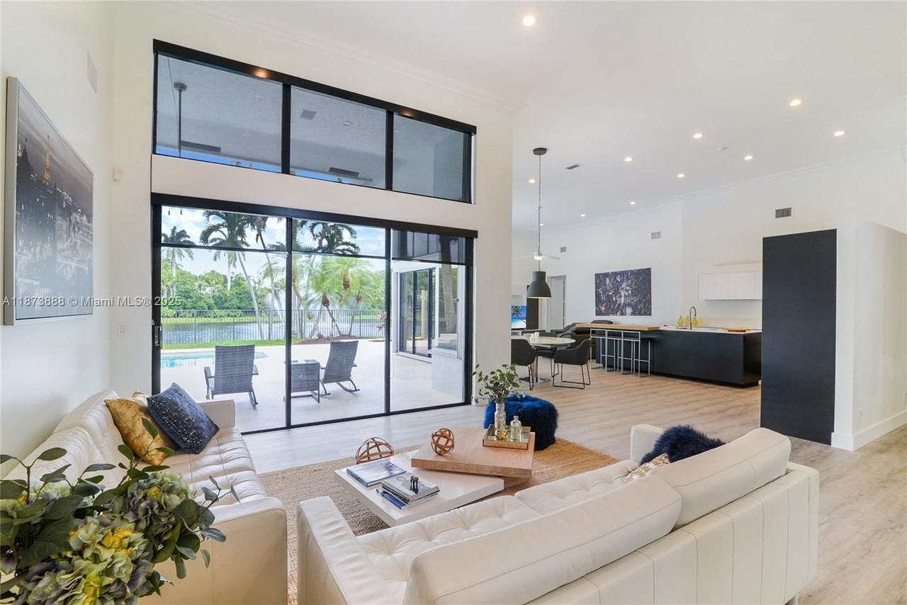 3041 Birkdale - Photo 3 of 21