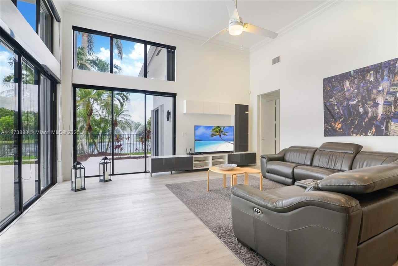 3041 Birkdale - Photo 7 of 21