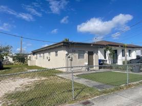 4015 Sw 19th St #3 - Photo 1 of 1