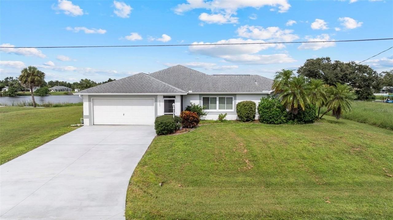 6460 Blueberry Dr - Photo 4 of 50