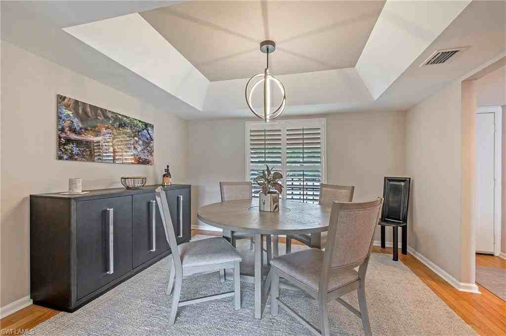 722 10th Ave S #A201 - Photo 4 of 19