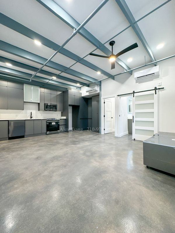 630 Montana St ##202