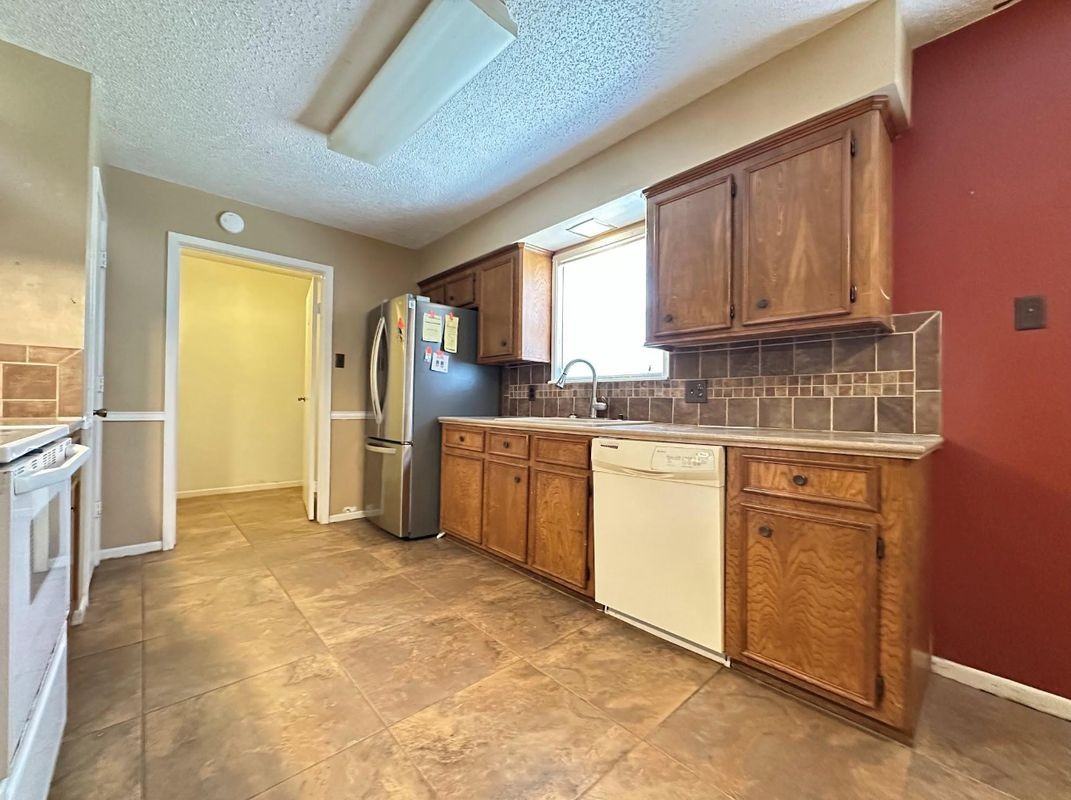 14286 Arber St - Photo 3 of 8