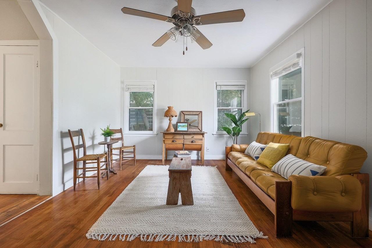 5008 Duval Street - Photo 3 of 18