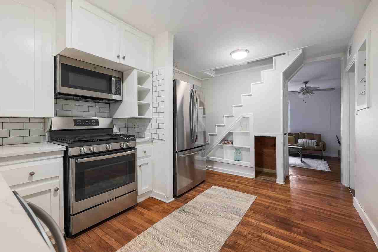 5008 Duval Street - Photo 6 of 18