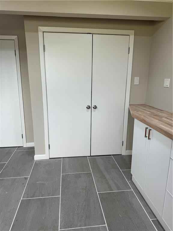 7707 6th St - Photo 3 of 11