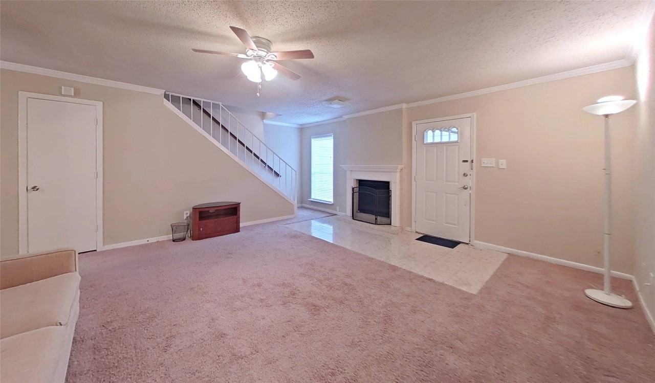 14211 Briarsage Ct - Photo 5 of 24