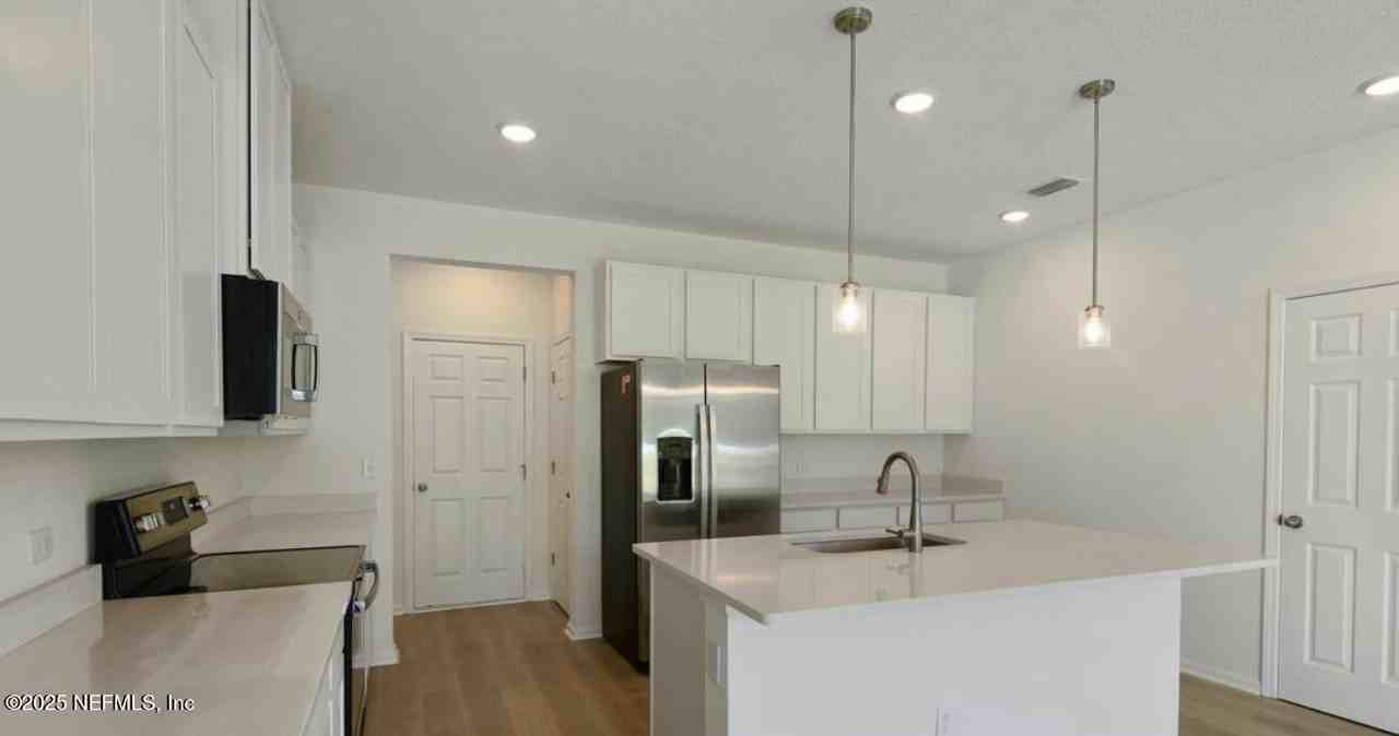 6009 Immortal Court Court - Photo 5 of 14