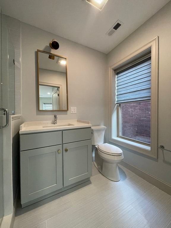 43 Saxton St - Photo 4 of 27