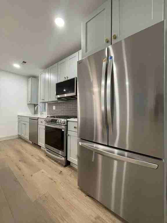 43 Saxton St - Photo 7 of 27