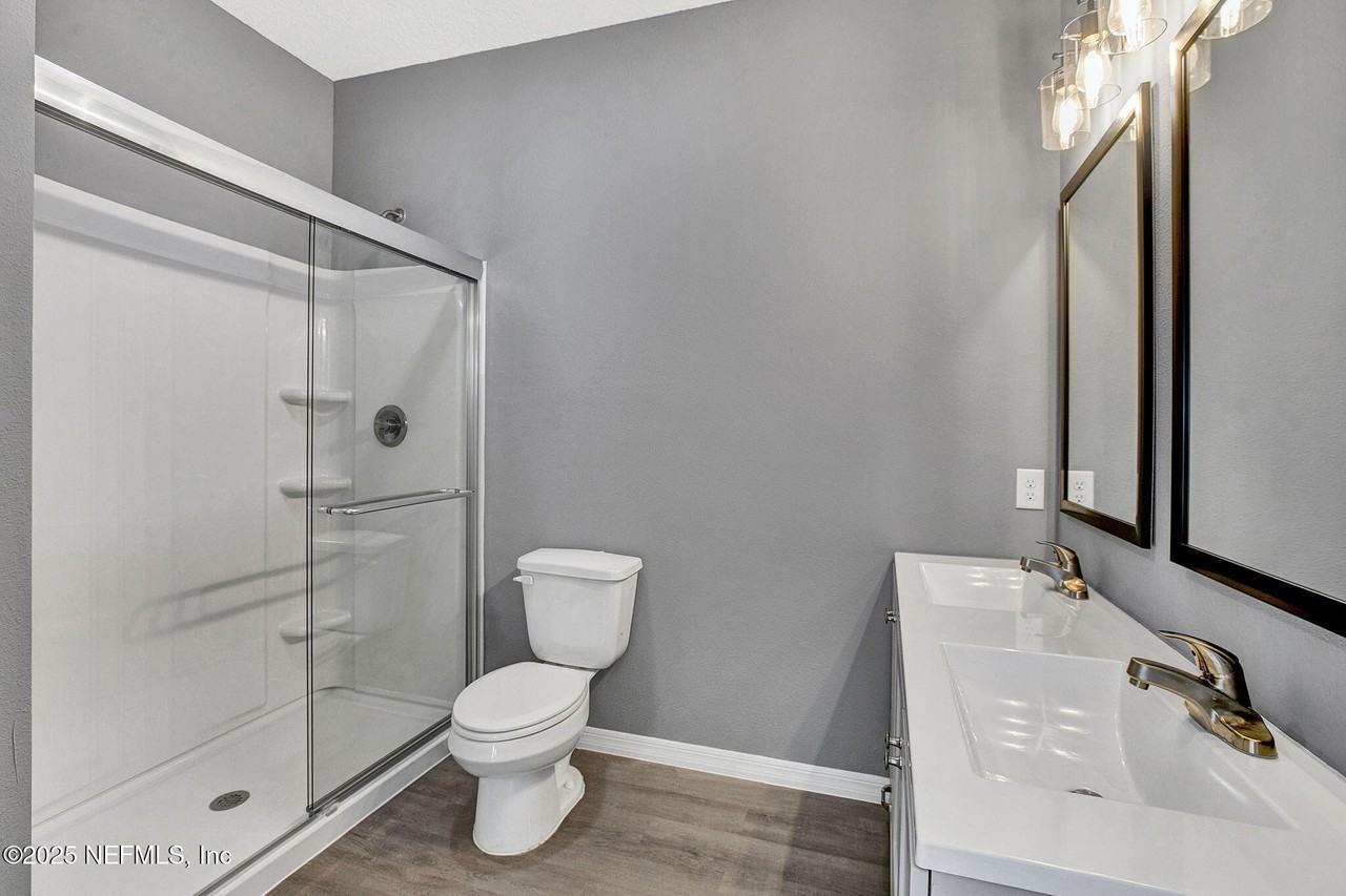 6703 Bakersfield Dr - Photo 4 of 16