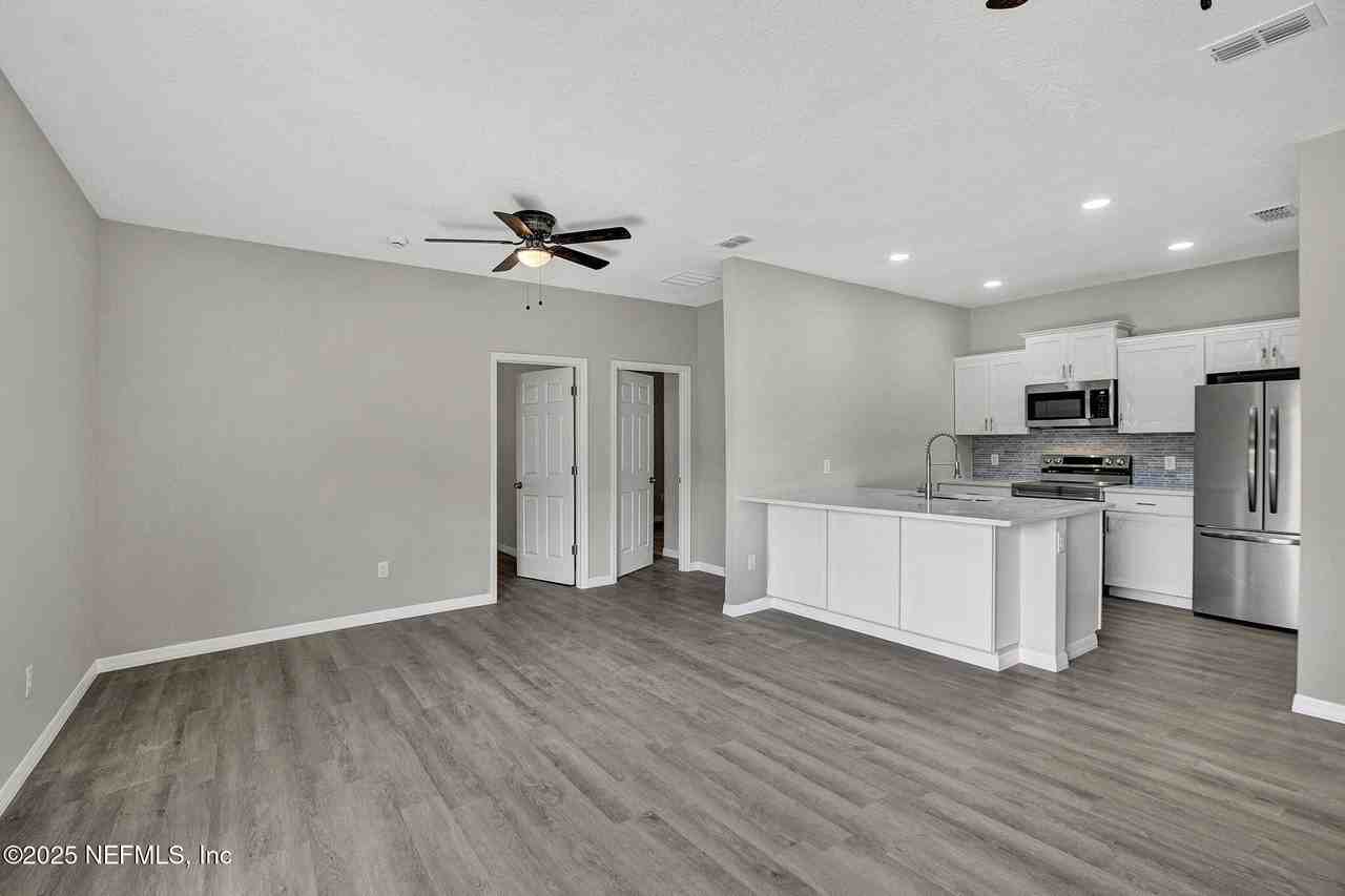 6703 Bakersfield Dr - Photo 7 of 16