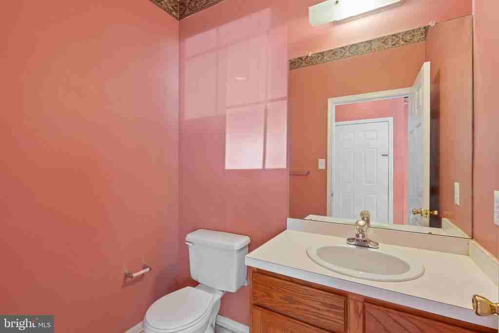 1209 Blossom Cir - Photo 2 of 28