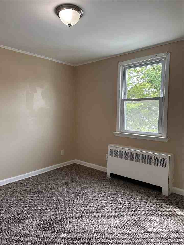 1239 4th St - Photo 3 of 6