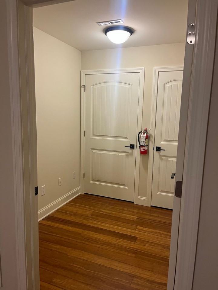 964 - Park Place Town Center - Photo 5 of 17