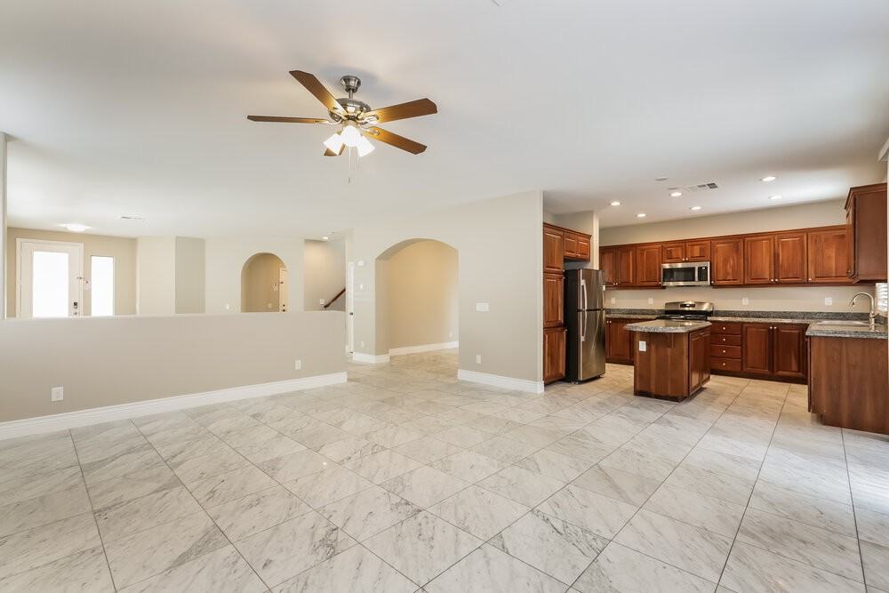 196 Broken Putter Way - Photo 5 of 17