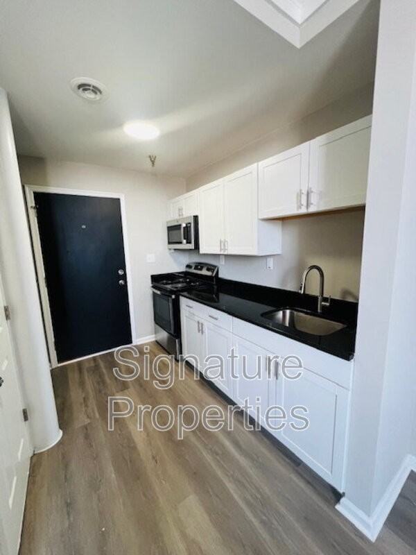 22 Bollingbrook St #3A - Photo 2 of 8
