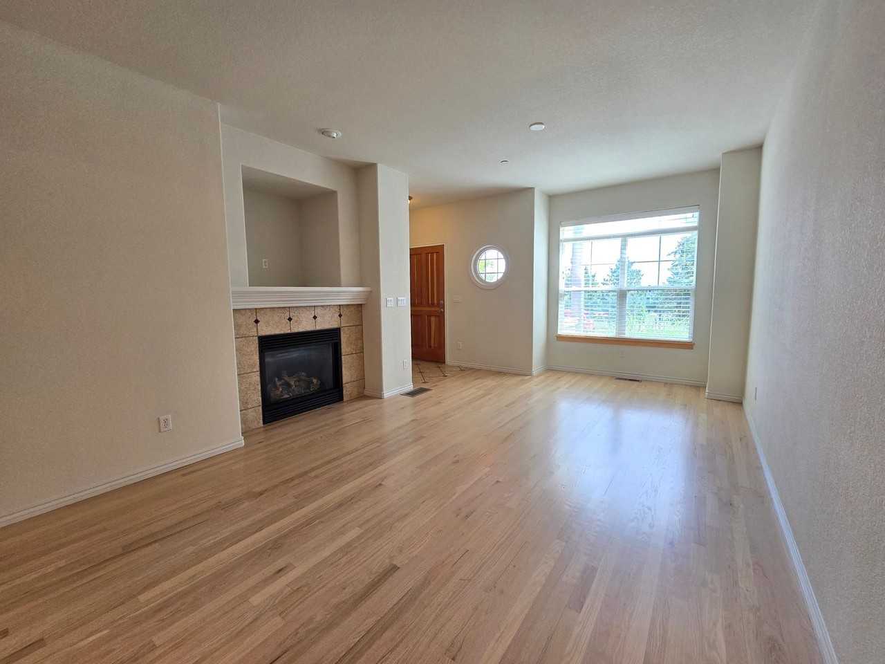 5057 5th St - Photo 2 of 20