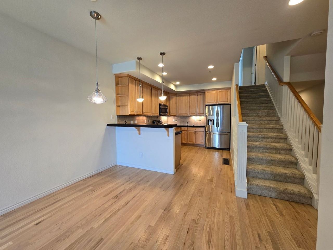 5057 5th St - Photo 3 of 20