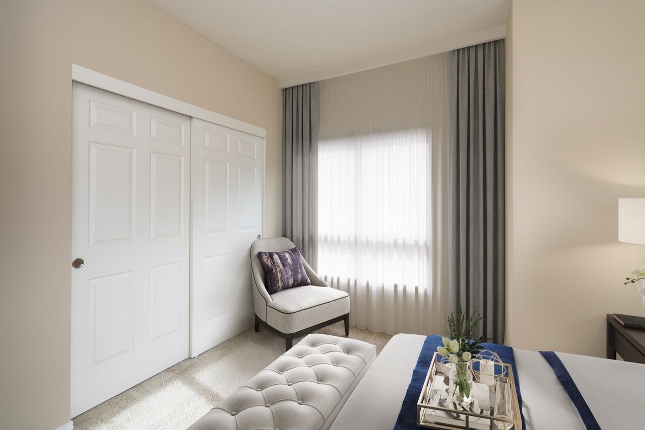 530 2nd Ave - Photo 4 of 34