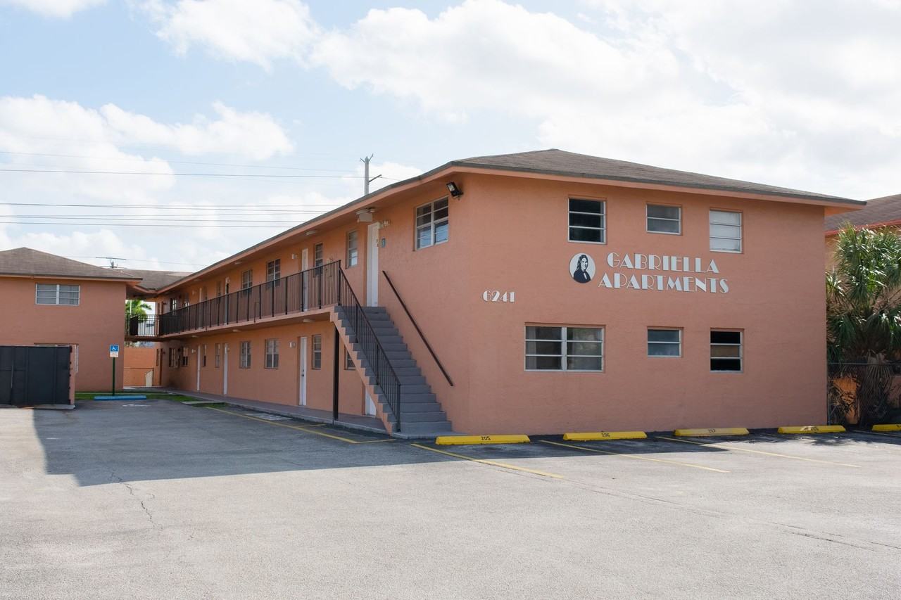 Gabriella Apartments - Photo 4 of 10