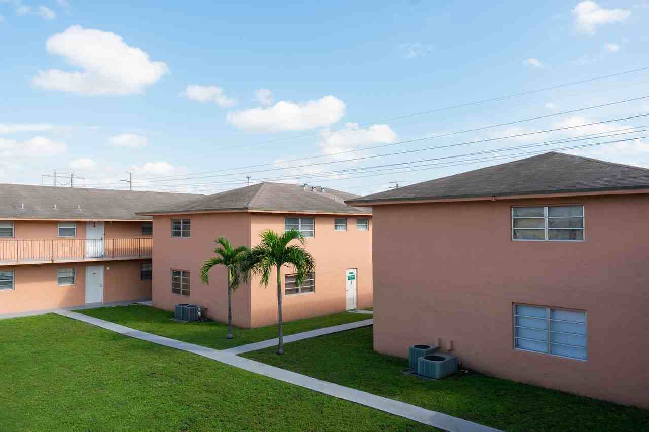 Gabriella Apartments - Photo 5 of 10