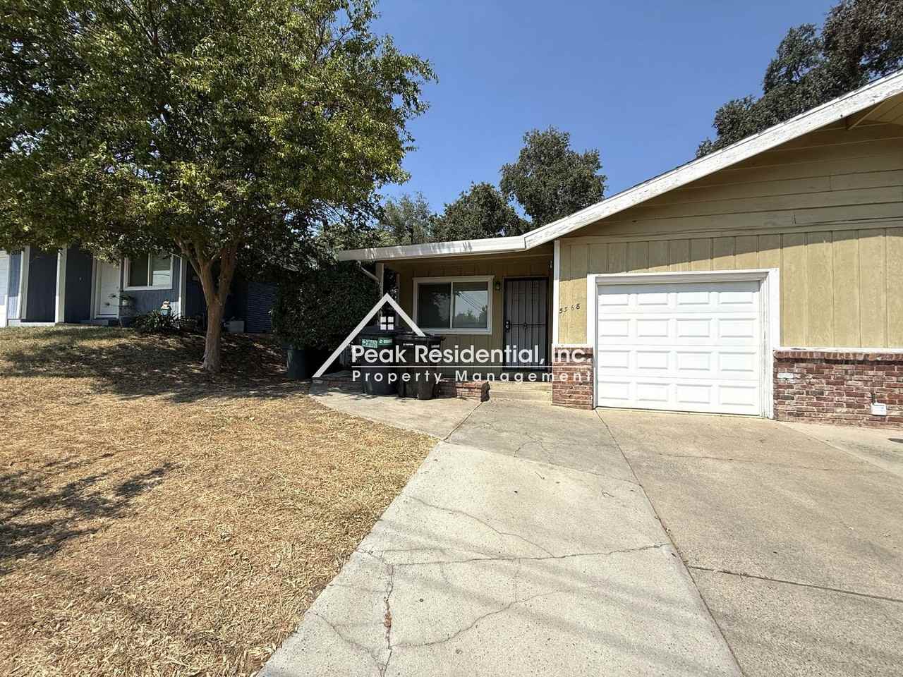5368 Elsinore Way - Photo 3 of 22