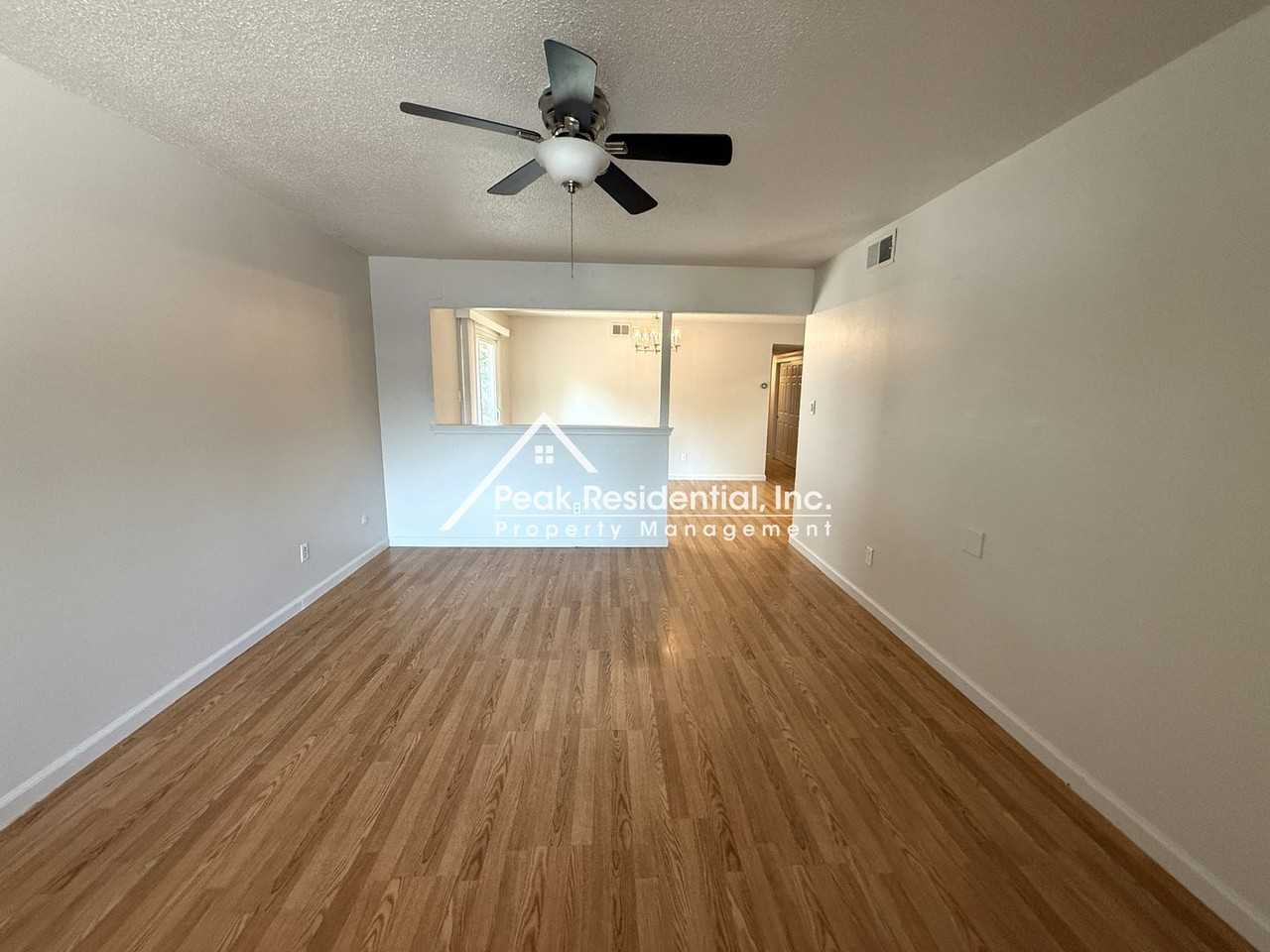 5368 Elsinore Way - Photo 4 of 22