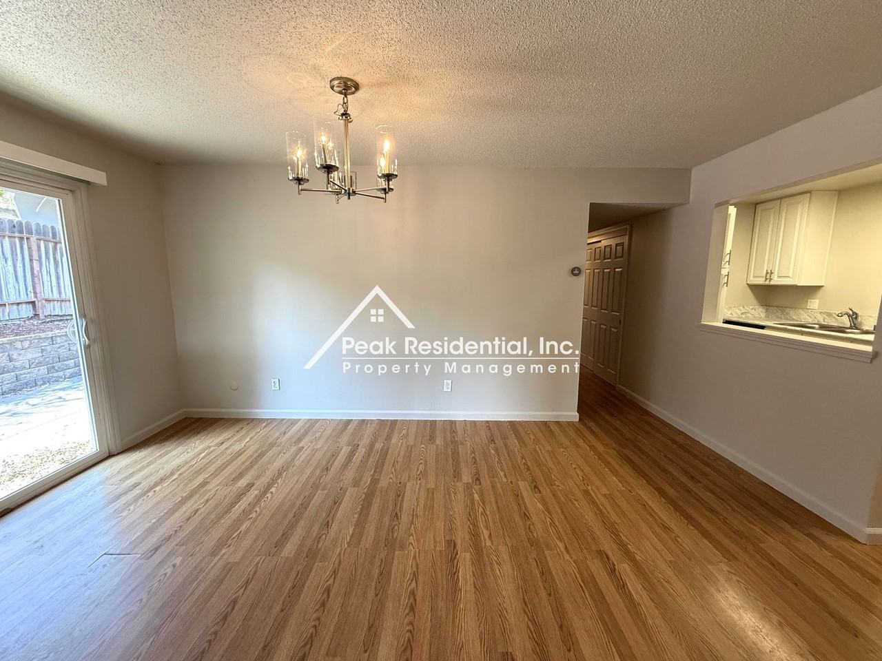 5368 Elsinore Way - Photo 6 of 22