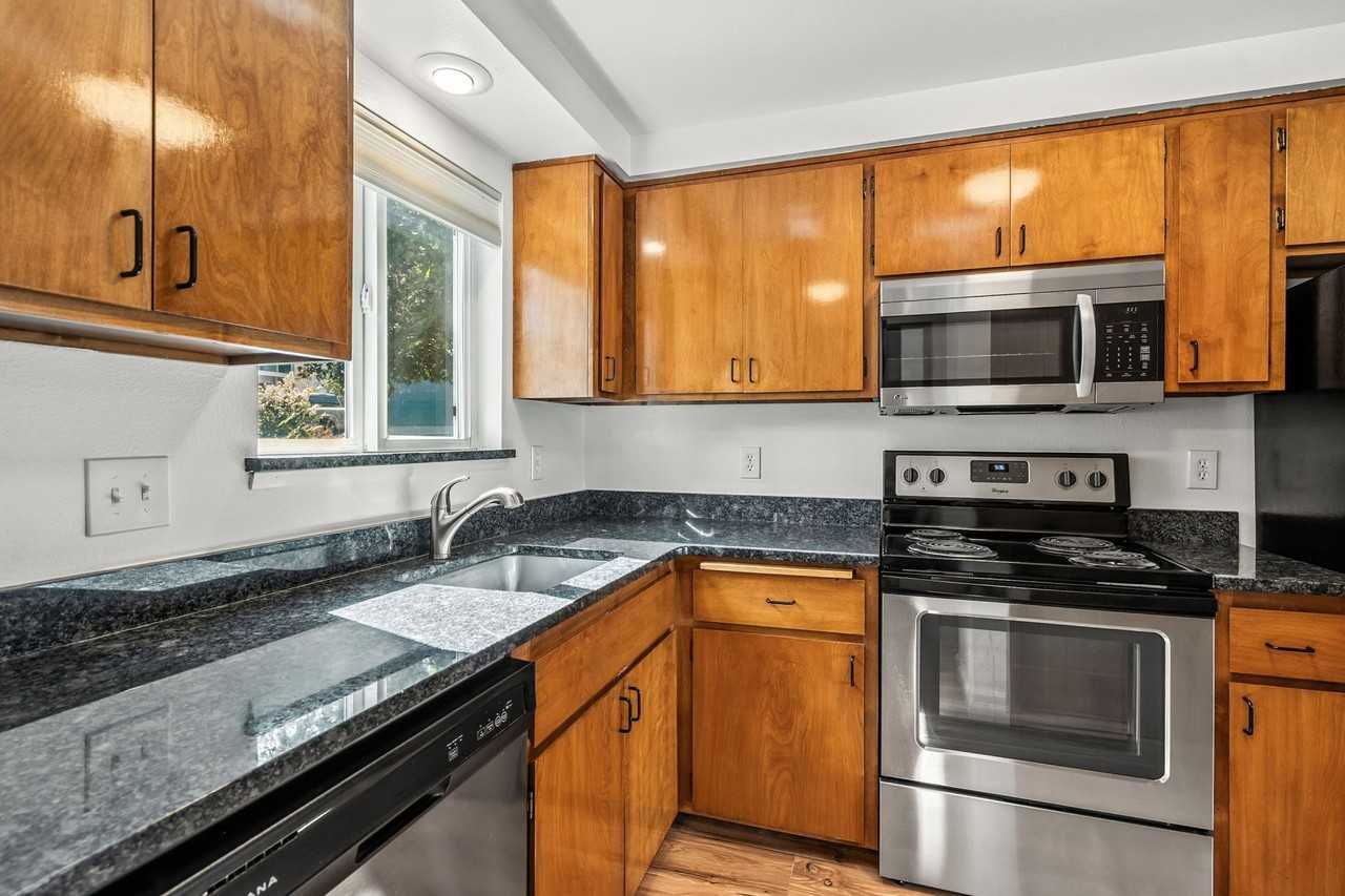 Talent Parkside Apartments - Photo 3 of 50