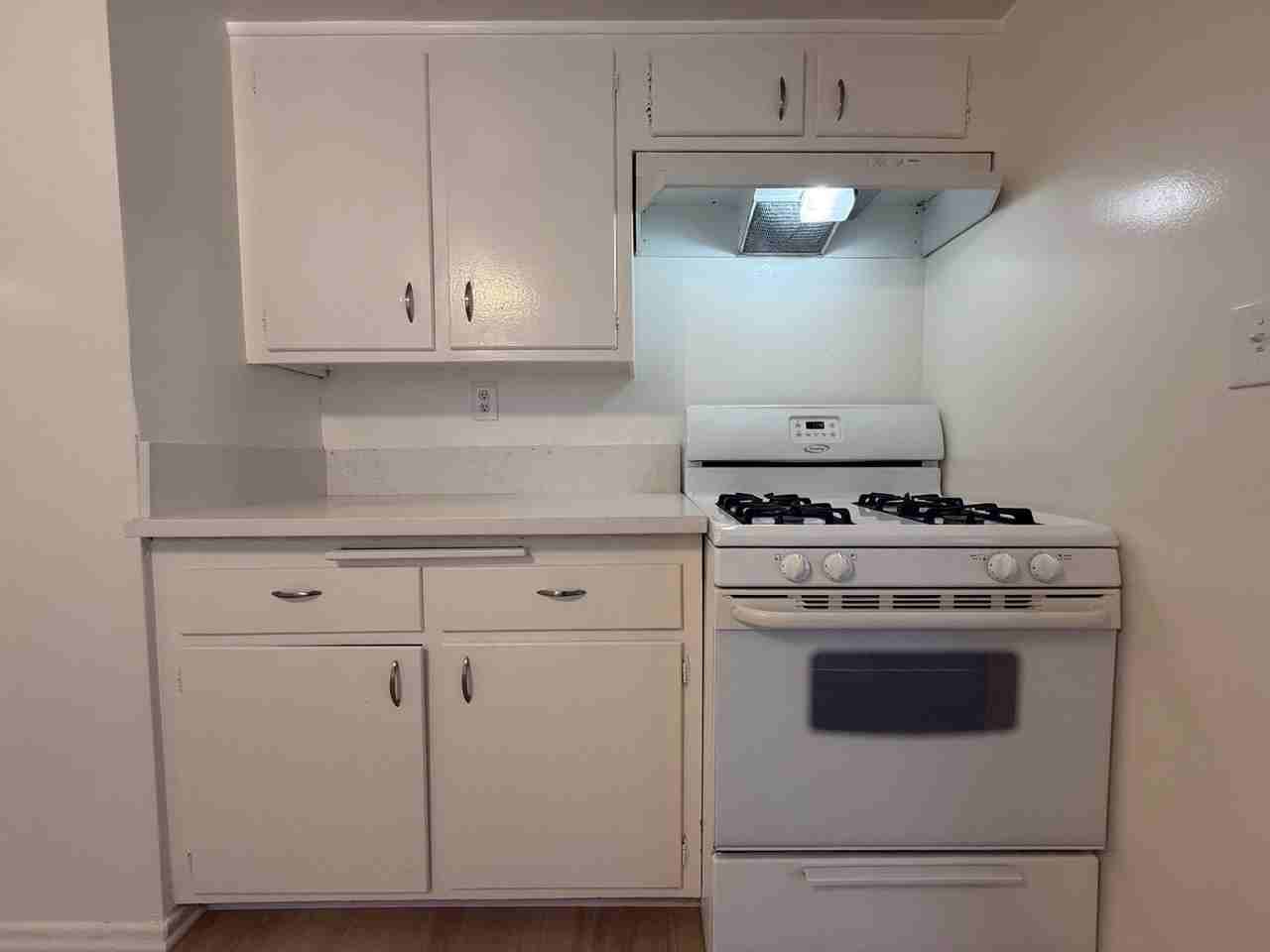 100 S. Altadena Drive - Photo 6 of 14