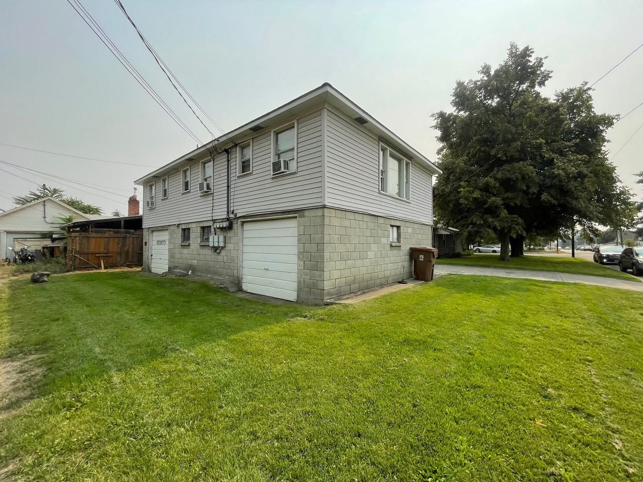 Boone Apartments - Photo 2 of 3