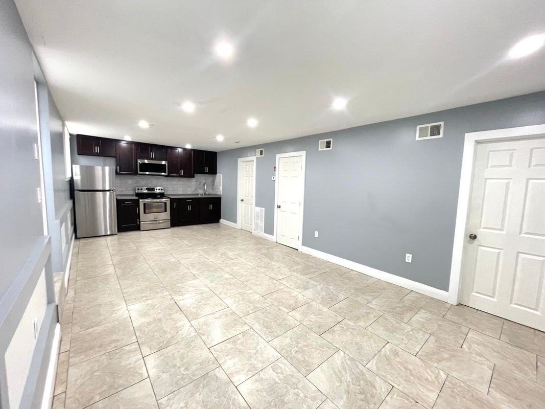 184190 Park St ##190 - Photo 2 of 10