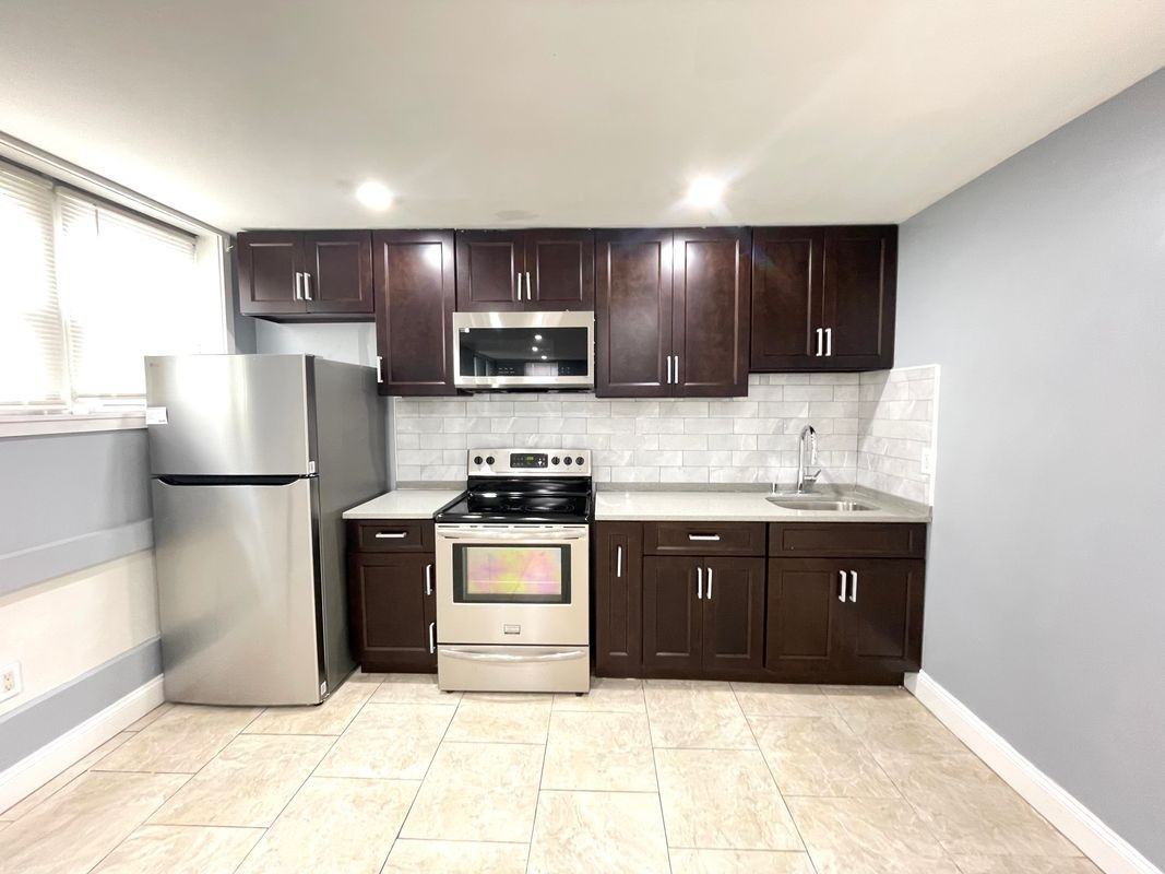 184190 Park St ##190 - Photo 3 of 10