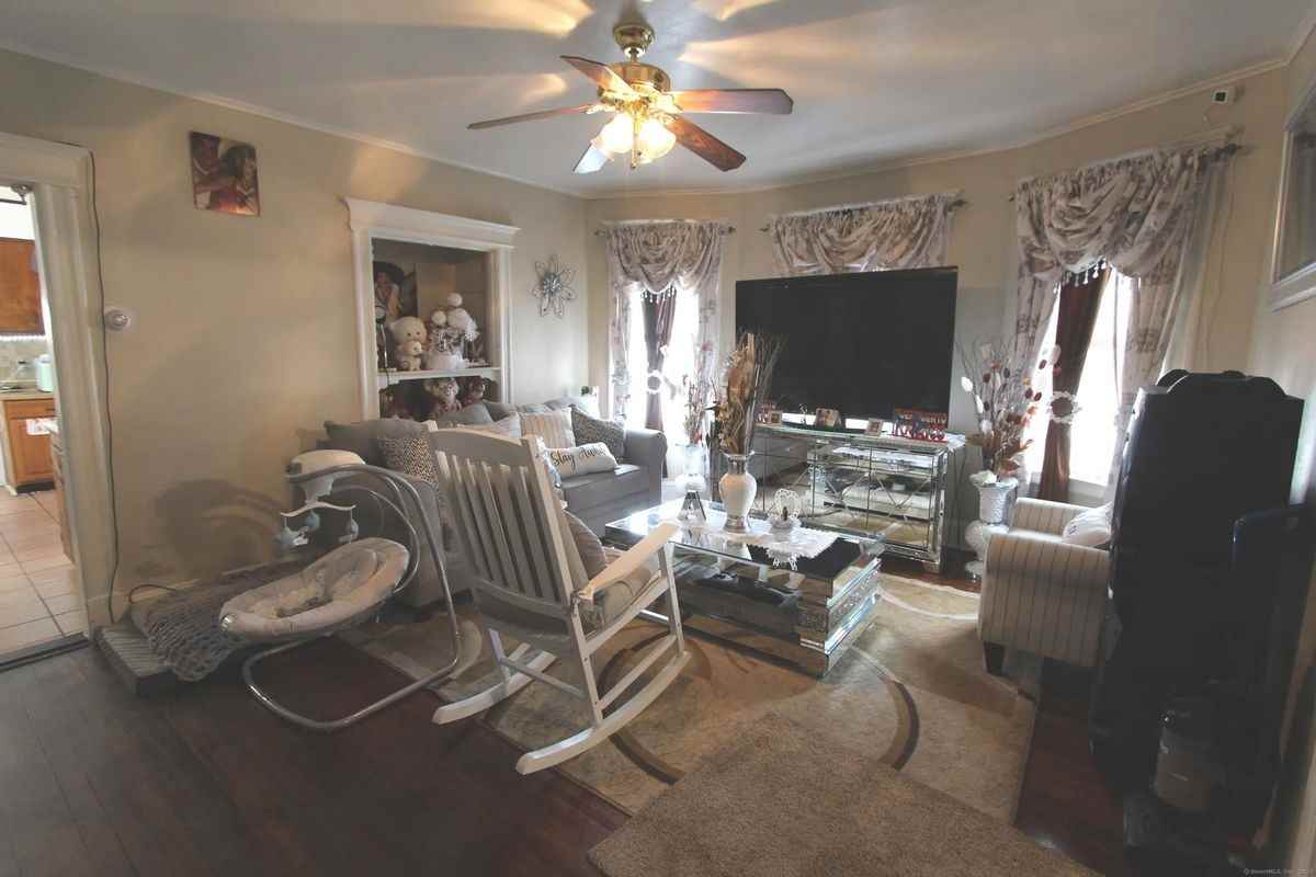 64 Rowe Ave ##2 - Photo 7 of 10