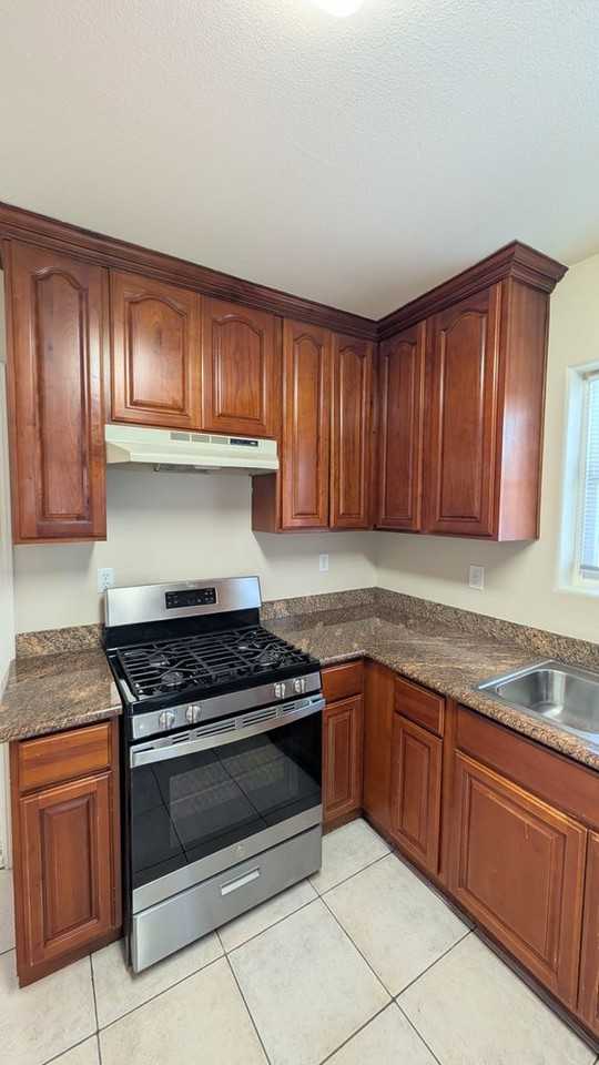 417 11th St - Photo 7 of 36