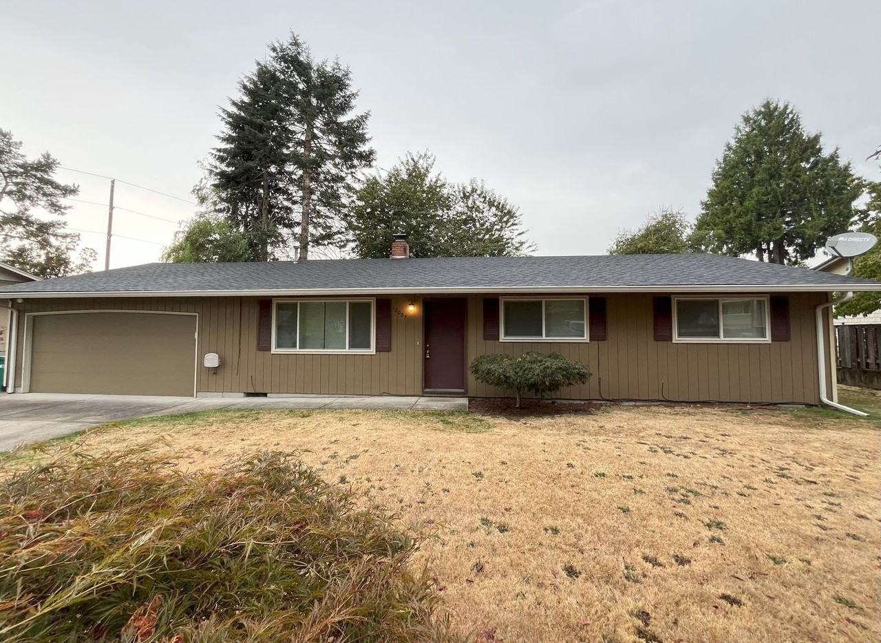 12087 Se Lamplighter Ave - Photo 3 of 35