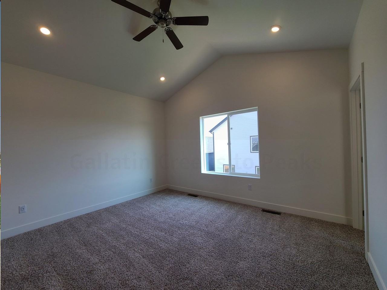 730 Thrice Loop - Photo 4 of 19