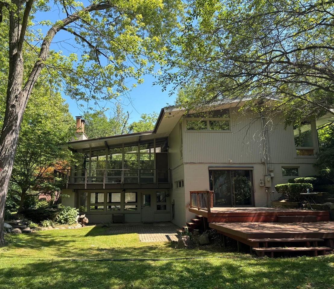 7621 Thornwood St - Photo 2 of 25