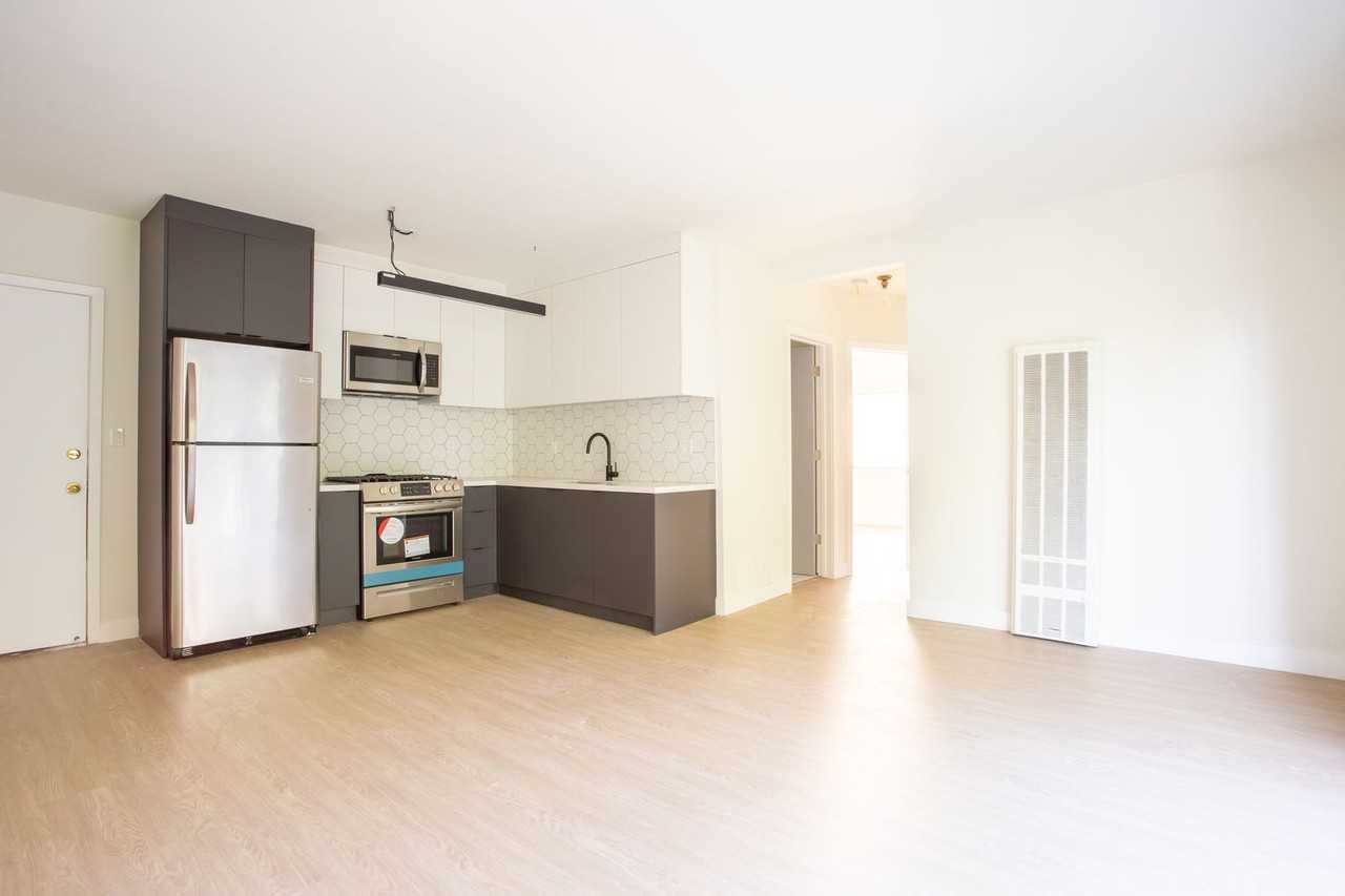 1811 Tamarind Apartments - Photo 7 of 17